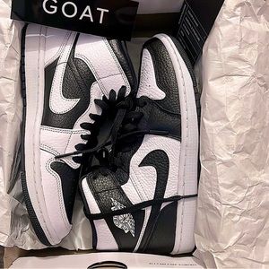 Women's size 8 Jordan's